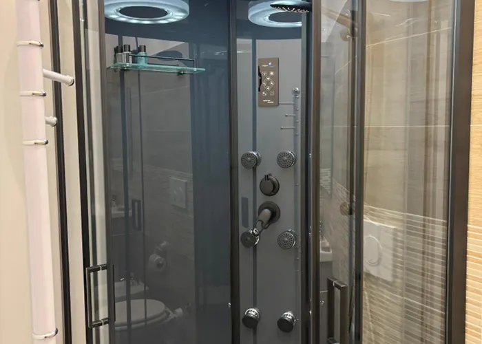 Civico 19 3* 科森扎